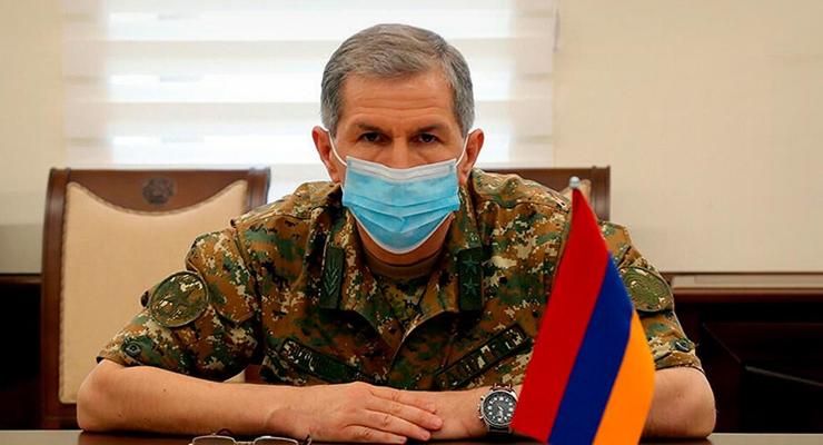 Уволенный глава Генштаба Армении подал в суд