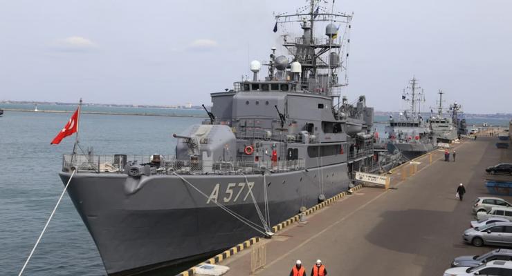 В одесский порт зашли корабли НАТО