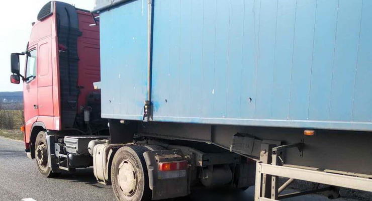 На Одесчине грузовик задавил пешехода, лежавшего на проезжей части