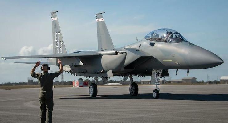 В США испытывают новый истребитель F-15EX