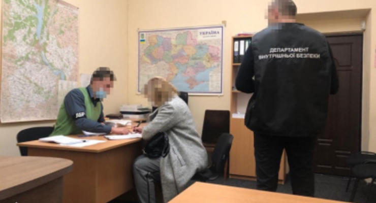 На Киевщине полицейские украли 4,6 млн грн зарплатных денег