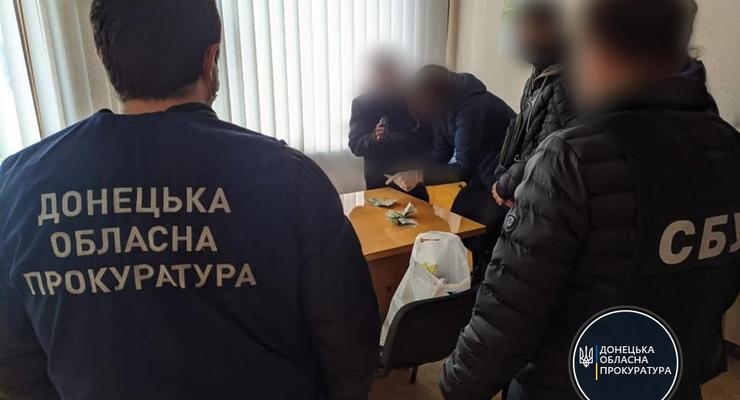 На Донбассе заммэра города задержан при получении взятки