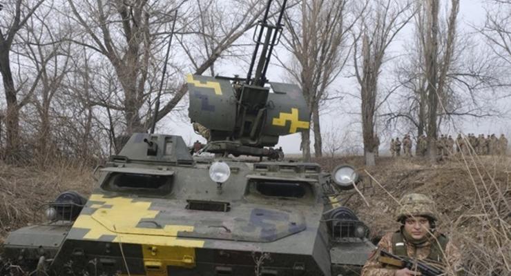 На Донбассе за сутки четыре обстрела, потерь нет