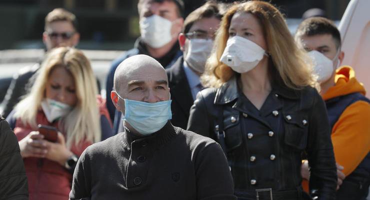 "Надо продержаться месяц": Врач дал прогноз об эпидемии COVID в Киеве