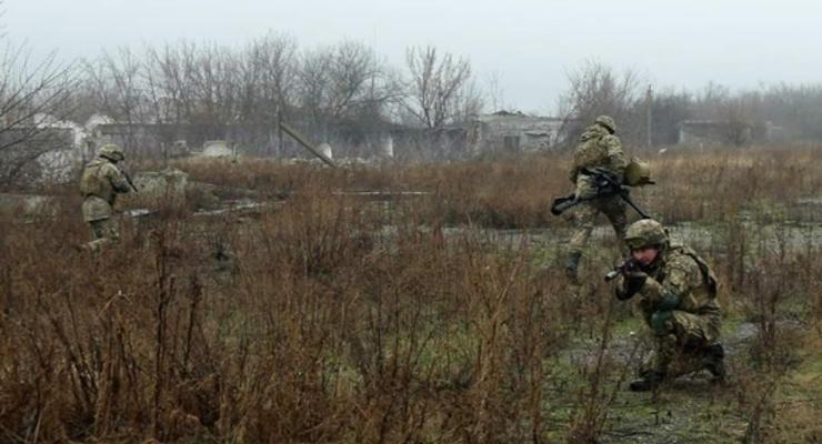 Обострение на Донбассе: десять обстрелов за сутки