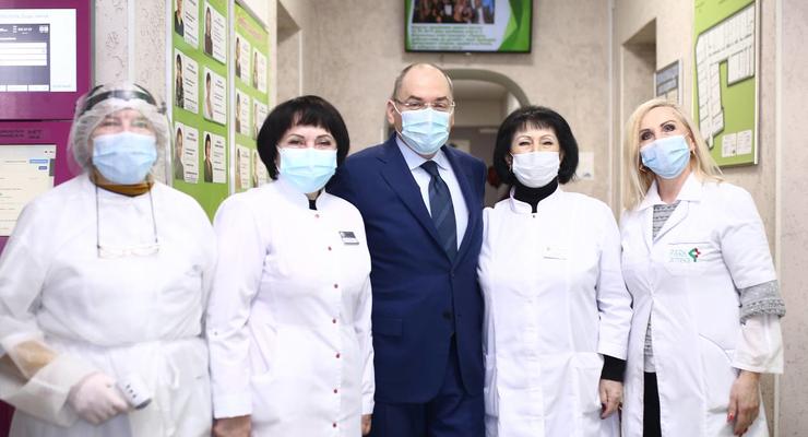Врачей за отказ от вакцинации увольнять не будут, – Степанов