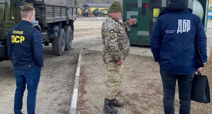 На Львовщине военный создал подпольные АЗС с краденным топливом