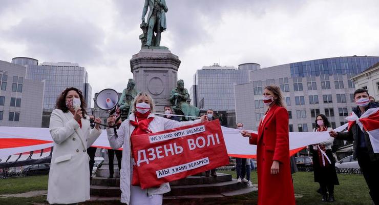 Страны Балтии ввели санкции против 118 белорусских чиновников и силовиков