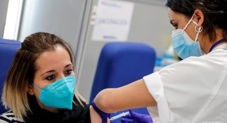 В Украине готовы делать миллионы прививок за месяц