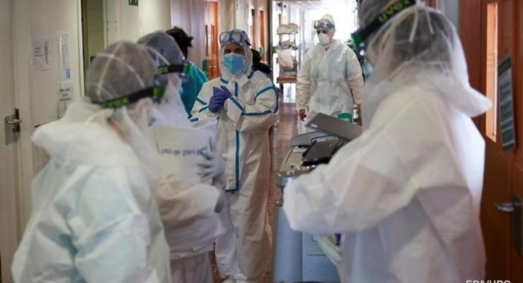 В Украине от коронавируса умерли почти 550 медиков
