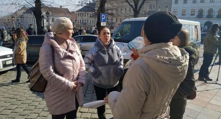 В Черновцах протест против "незаконного карантина"