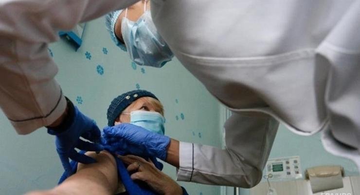 Украина договорилась о поставке 22 млн доз вакцин