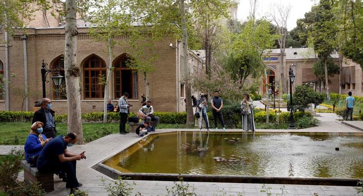 Иран заявил о начале четвертой волны коронавируса