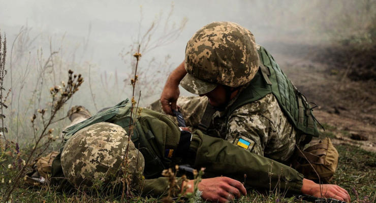 В районе ООС сегодня погибли двое украинских солдат