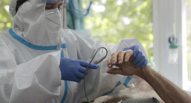 В Украине почти везде превышена норма госпитализаций COVID-больных