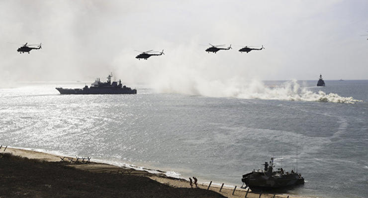 РФ перебрасывает группу кораблей в Черное море