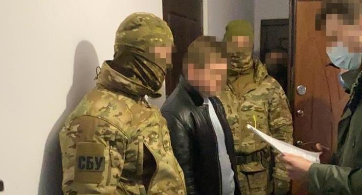 В сервисном центре МВД обнаружили сепаратиста "ЛНР"