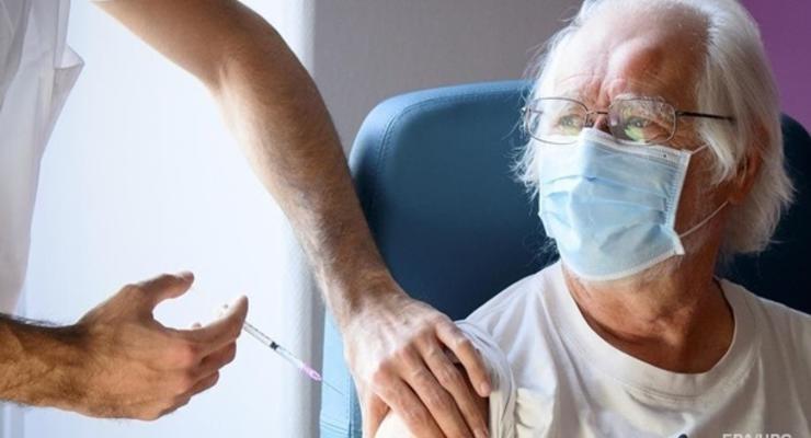 В Швейцарии назвали количество умерших после COVID-вакцинации