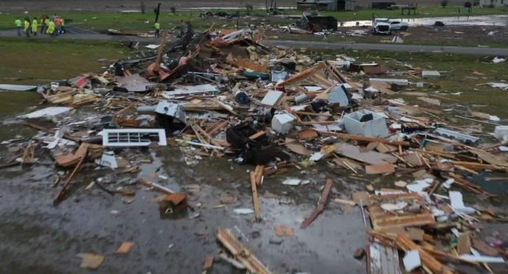 В США торнадо вызвали разрушения, есть жертвы