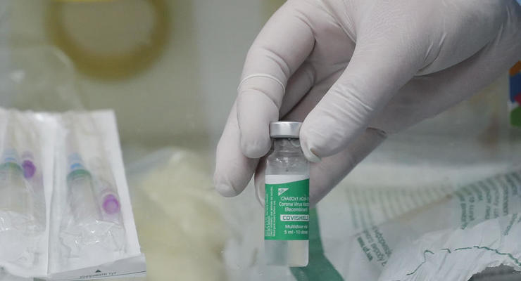 Более 400 тысяч украинцев уже вакцинировались от COVID