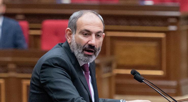 Премьер Армении случайно назвал Путина президентом Франции
