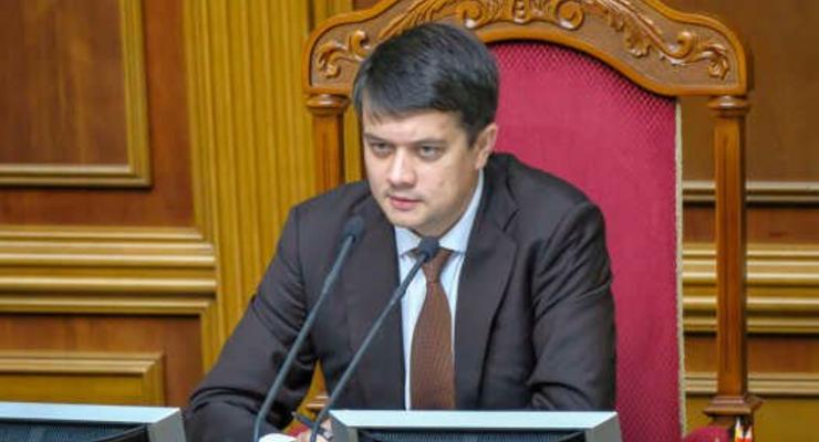 Разумков раскритиковал санкции против Медведчука