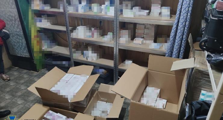 СБУ заблокировала контрабанду лекарств для лечения COVID