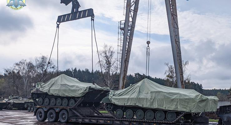 Житомирский бронетанковый завод отправил в войска партию БМП-2