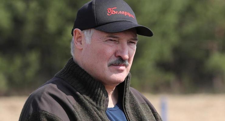 На параде 9 мая: Лукашенко рассказал подробности "покушения" на него