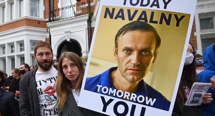 Врачи заявили о неправильном лечении Навального