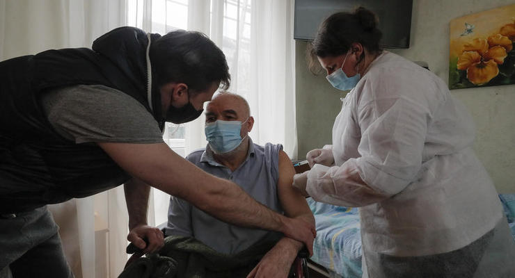 Ситуация с COVID в Украине: За сутки меньше 8 тыс новых пациентов