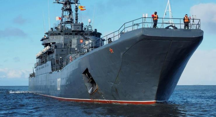 Россия оставила в Черном море два корабля Северного флота