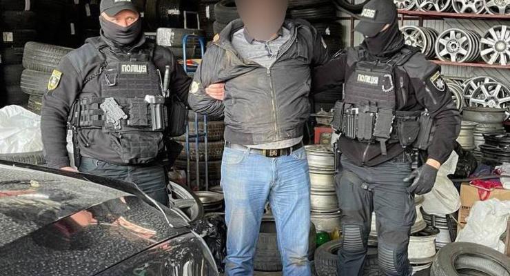 В Киеве офицер полиции обложил "данью" предпринимателей