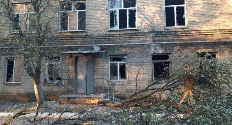 Боевики на Донбассе обстреляли больницу