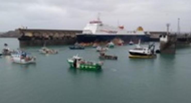 Британия отправляет корабли в Ла-Манш из-за спора о ловле рыбы