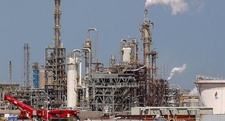 В Кувейте горит крупнейшее нефтяное месторождение