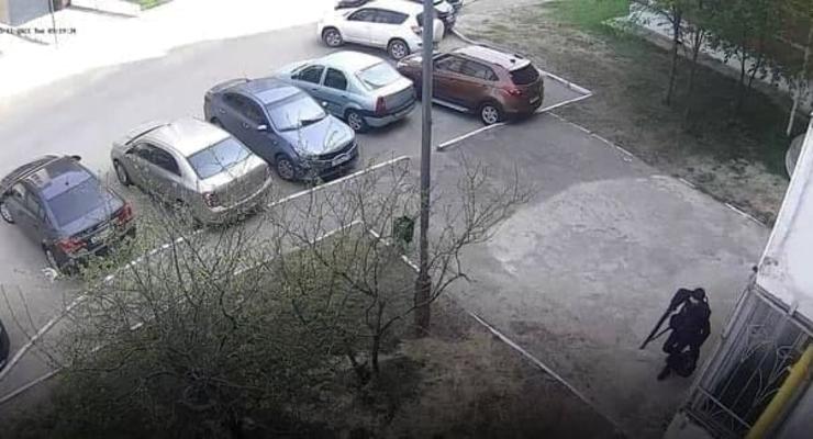 Казанский стрелок, убивший 11 человек в школе, купил карабин легально, - СМИ