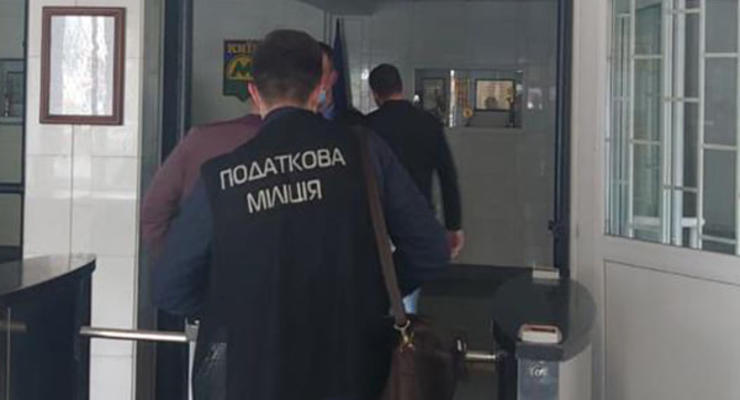 Обыски в Киеве: правоохранители пришли в метрополитен