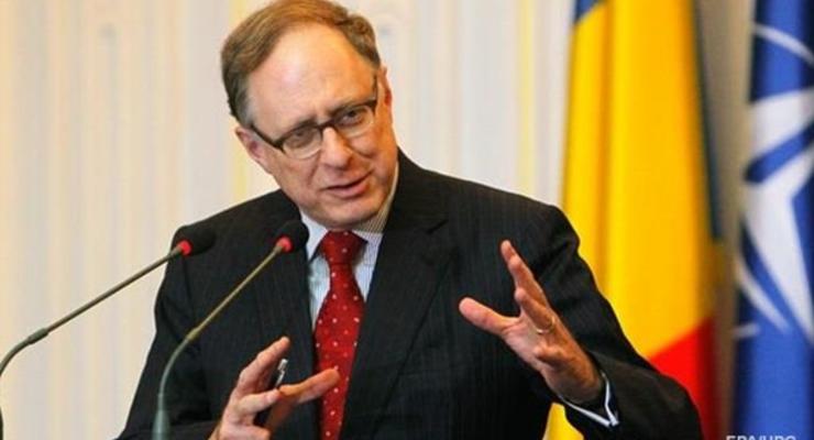 Вершбоу: США послали Киеву "месседж жесткой любви"