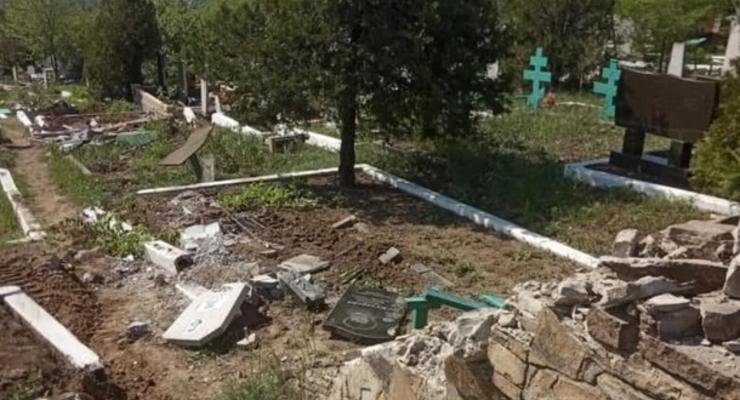 Сепаратисты разрушили кладбище на Луганщине
