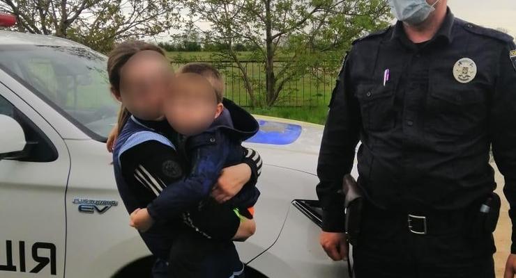 На Николаевщине полиция искала ребенка, который уснул в шкафу