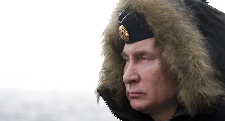 Путин пообещал "выбить зубы" тем, кто хочет "откусить" земли от РФ
