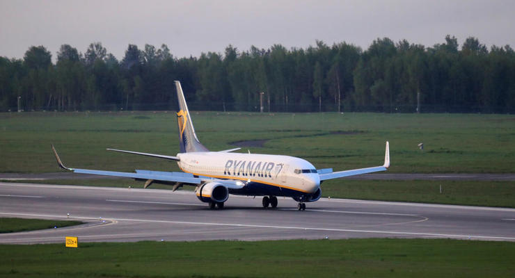 В сети появилась запись разговора авиадиспетчера с пилотом Ryanair