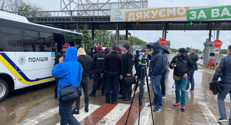 В Киеве случился конфликт на рынке "Столичный", слышали взрывы