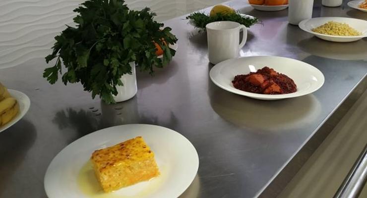 Кушать по-новому: в украинских школах введут меню из 160 блюд