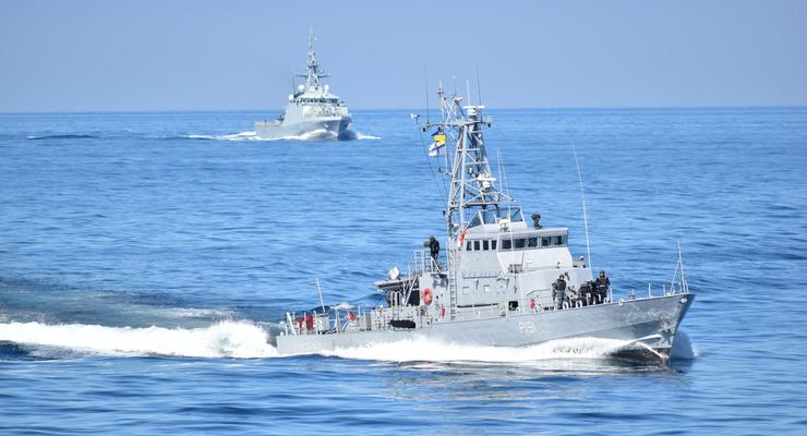 ВМС Украины и Великобритании провели учения в Черном море