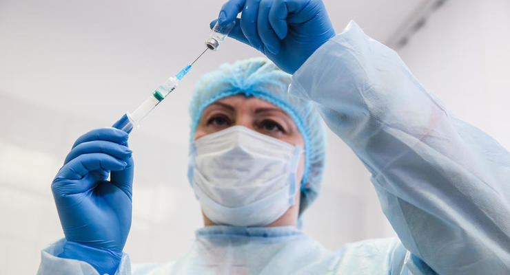 В центрах вакцинации за выходные привились около 5 тысяч украинцев