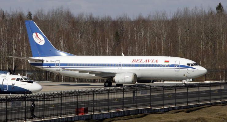 В Беларуси призвали авиакомпании не летать над Украиной