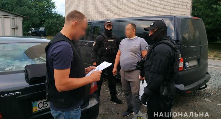 В Украине обезвредили банду, торговавшую поддельными документами