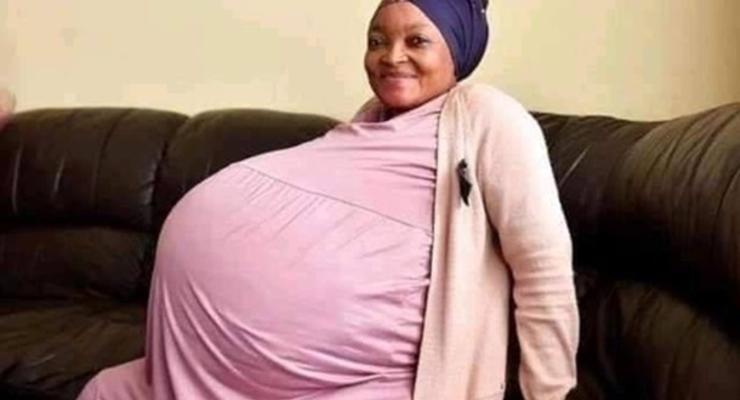 Власти ЮАР не могут найти женщину, якобы родившую 10 детей за раз